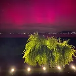 Balaton A Kertben - Balaton In The Garden - Beachfront With Beautiful View, Private Balatonfenyves