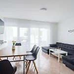 Balaton A Kertben - Balaton In The Garden - Beachfront With Beautiful View, Private Holiday home *