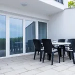 Balaton A Kertben - Balaton In The Garden - Beachfront With Beautiful View, Private Holiday home