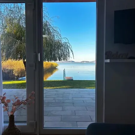 Balaton A Kertben - Balaton In The Garden - Beachfront With Beautiful View, Private Ferienhaus Balatonfenyves