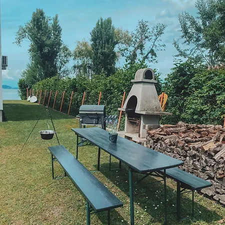 Balaton A Kertben - Balaton In The Garden - Beachfront With Beautiful View, Private Balatonfenyves