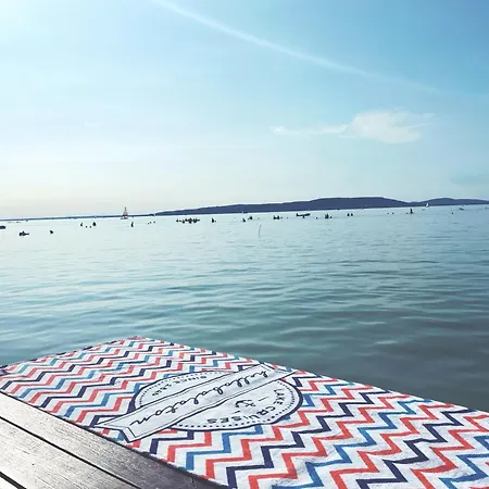 Balaton A Kertben - Balaton In The Garden - Beachfront With Beautiful View, Private * Balatonfenyves