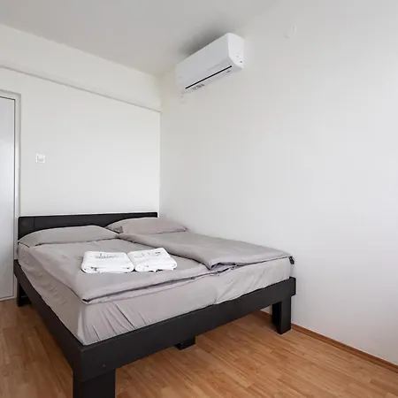 Ferienhaus Balaton A Kertben - Balaton In The Garden - Beachfront With Beautiful View, Private