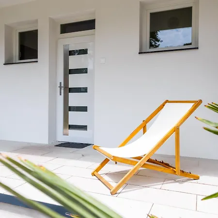 Balaton A Kertben - Balaton In The Garden - Beachfront With Beautiful View, Private *