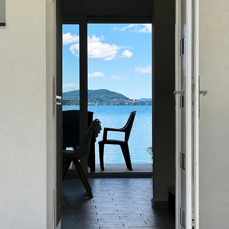 Holiday home Balaton A Kertben - Balaton In The Garden - Beachfront With Beautiful View, Private *