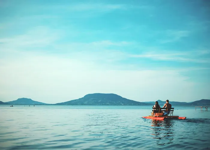 Balaton A Kertben - Balaton In The Garden - Beachfront With Beautiful View, Private Ferienhaus Balatonfenyves