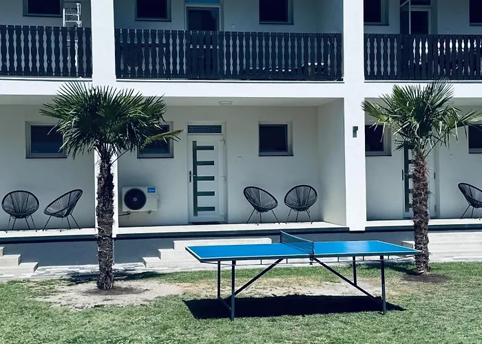 Balaton A Kertben - Balaton In The Garden - Beachfront With Beautiful View, Private *