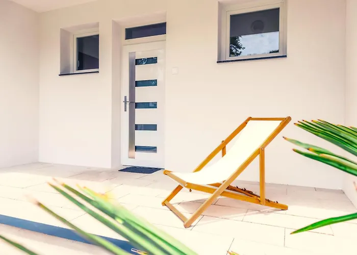 Balaton A Kertben - Balaton In The Garden - Beachfront With Beautiful View, Private * Balatonfenyves